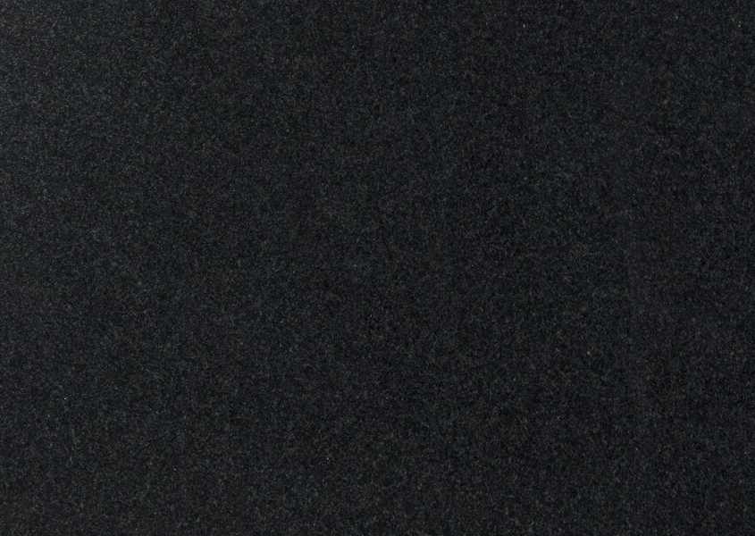 Гранит Absolute Black в обработке "полировка"